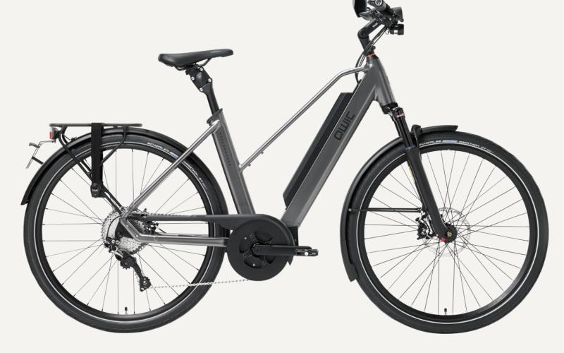 <p>✔Accu in frame ✔Middenmotor ✔Derailleurversnelling ✔45 km/h</p>

<p>De Performance MD11 Speed klimt als een wervelwind. Een middenmotor voor een uitstekende gewichtsverdeling en een lichtgewicht derailleurversnelling voor pittig rijgedrag, met deze&nbsp;45 km/h&nbsp;e-bike vlieg je over steile heuvels en bergen.</p>
